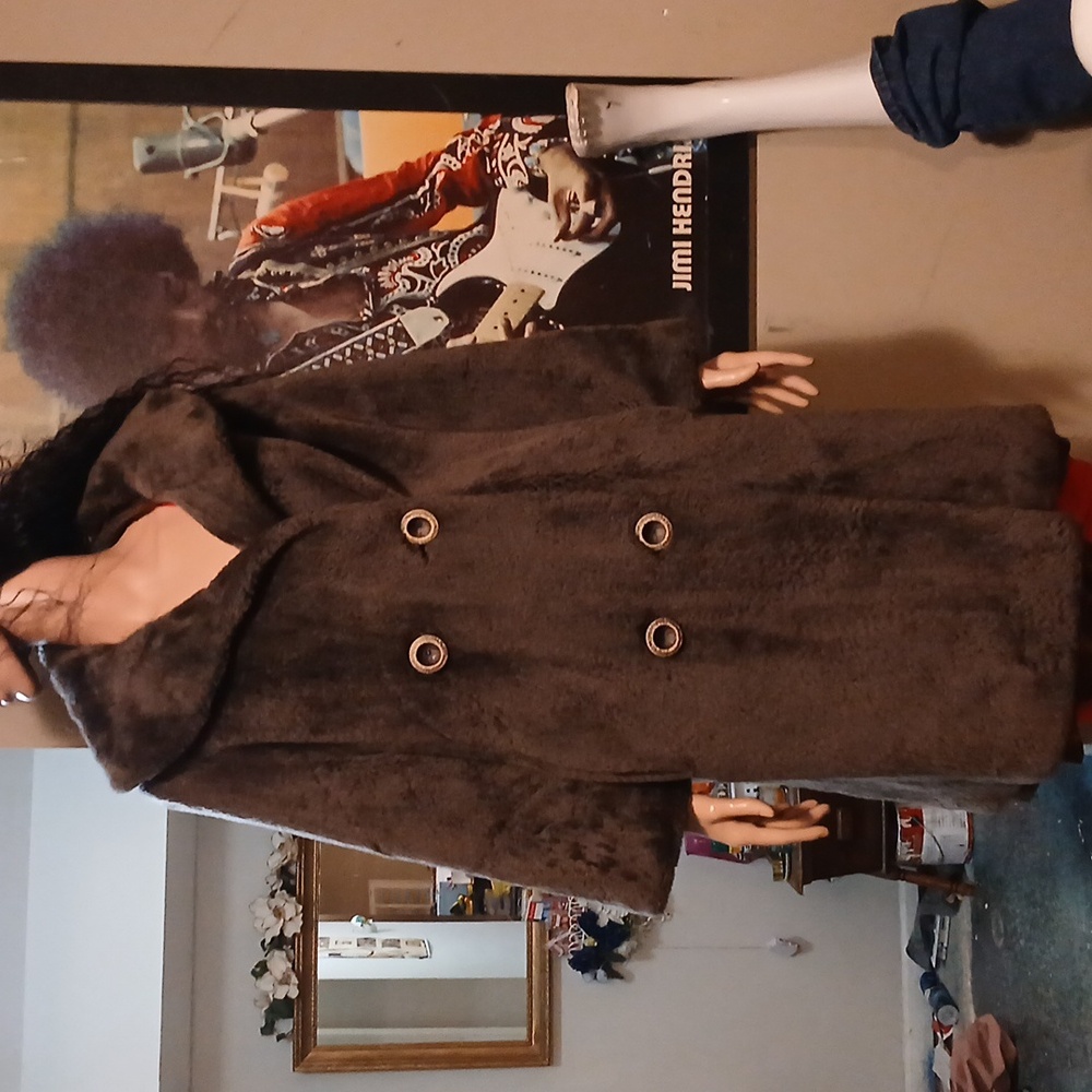 Borgona Sportowne Women's Cozy Teddy Jacket in Rich Brown